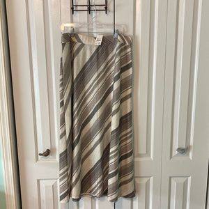 NWT Cato skirt. Plus sportswear. Enchanted light oatmeal color. Non smokers home